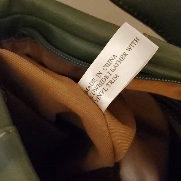 St. John's Bay leather handbag - Picture 7 of 11